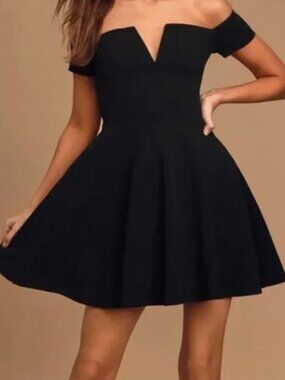 NWT - Medium - Lulu's Black Off-the-Shoulder Dress